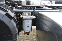 青岛解放 陆V中卡 160马力 4X2载货车(底盘)(CA5167XXYP1K2L2EA80-1)