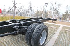 青岛解放 陆V中卡 180马力 4X2载货车(底盘)(CA5167XXYP1K2L4EA80) 青岛解放 陆V中卡 180马力 4X2载货车(底盘)(CA5167XXYP1K2L4EA80)