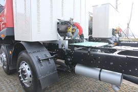 新悍威J5M&nbsp;牵引车底盘                                                图片