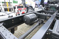 青岛解放 新悍威(J5M)中卡 190马力 6X2 排半载货车(底盘)(CA1251P1K2L7T3EA80) 青岛解放 新悍威(J5M)中卡 190马力 6X2 排半载货车(底盘)(CA1251P1K2L7T3EA80)