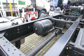 新悍威J5M&nbsp;载货车底盘                                                图片