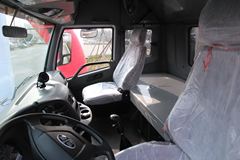 青岛解放 新大威重卡 336马力 6X2 LNG牵引车(CA4226P2K15T3NA80)