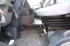 青岛解放 新大威重卡 336马力 6X2 LNG牵引车(CA4226P2K15T3NA80)