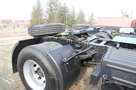 新悍威J5M&nbsp;牵引车底盘                                                图片