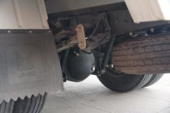 江铃 凯锐800 基本款 122马力 3.6米单排厢式轻卡(JX5047XXYXPGA2)