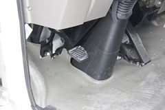 江铃凯锐800 120马力 3.1米双排厢式轻卡