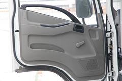 江铃凯锐800 120马力 3.1米双排厢式轻卡