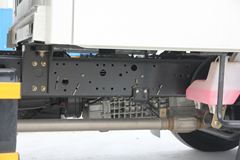 江铃凯锐800 120马力 3.1米双排厢式轻卡