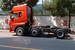 东风商用车 天龙重卡 375马力 6X2 牵引车(DFL4240AX2B)