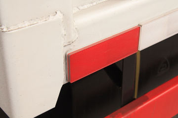 �������ó� ����п� 185���� 4X2 6.2����ʽ�ػ���ͼƬ