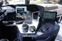 奔驰 新Actros重卡 510马力 4X2牵引车(型号1851)