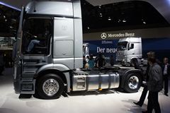 奔驰 新Actros重卡 510马力 4X2牵引车(型号1851)