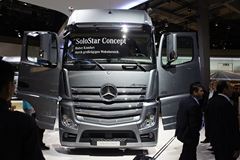 奔驰 新Actros重卡 510马力 4X2牵引车(型号1851)