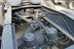 联合卡车U420 420马力 6X4 牵引车(SQR4250D6ZT4)