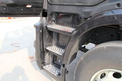 联合卡车U420 420马力 6X4 牵引车(SQR4250D6ZT4)(黑色)