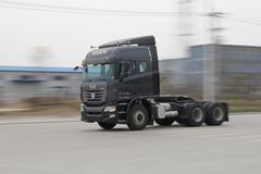 联合卡车U420 420马力 6X4 牵引车(SQR4250D6ZT4)(黑色)