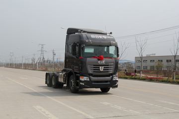 联合U系&nbsp;牵引车外观                                                图片