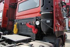 东风商用车 天龙重卡 420马力 6X4 牵引车(DFL4251A2)