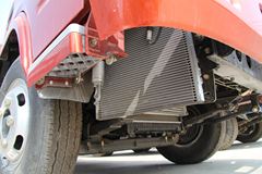 东风 凯普特E300 130马力 4.172米排半栏板轻卡(DFA1040S39D6)