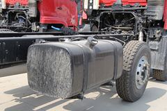 华菱之星 重卡 240马力 6X2 6.2米自卸车(HN3251Z26D2M3)