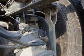 HOKA H7&nbsp;牵引车底盘                                                图片