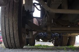 HOKA H7&nbsp;牵引车底盘                                                图片