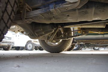 ���� ���� ��׼�� 2007�� ���� 2.8L���� ˫��Ƥ��ͼƬ