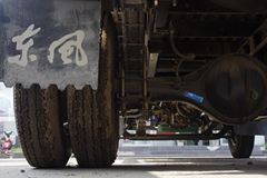 东风 多利卡S 75马力 3.3米单排栏板轻卡