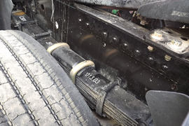 奥威J5P&nbsp;牵引车底盘                                                图片