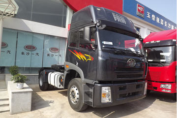 解放 奥威(J5P)重卡 310马力 4X2牵引车(CA4182P21K2A3E)