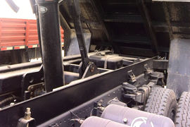 劲诺&nbsp;自卸车底盘                                                图片