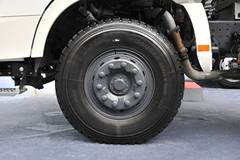 北奔 V3重卡 380马力 6X4 LNG牵引车(ND42500B33J7)