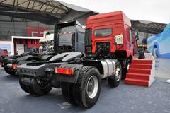 北奔 V3重卡 340马力 6X2 牵引车(ND42403L23J)