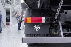 福田 欧曼GTL 9系重卡 336马力 6X4 5.6米自卸车(BJ3259DLPKB-XB)