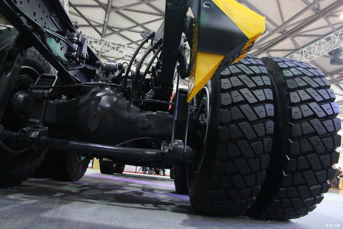 ά Trakkerϵؿ 500 8X4ж()(AT410T50)                                                