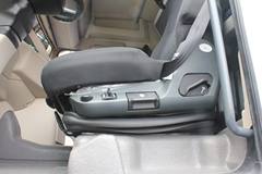 中国重汽 SITRAK C7H重卡 440马力 6X4 (宽体高顶驾驶室)牵引车(ZZ4255V324HD1B) 中国重汽 SITRAK C7H重卡 440马力 6X4 (宽体高顶驾驶室)牵引车(ZZ4255V324HD1B)