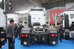 中国重汽 SITRAK C7H重卡 440马力 6X4 (宽体高顶驾驶室)牵引车(ZZ4255V324HD1B) 中国重汽 SITRAK C7H重卡 440马力 6X4 (宽体高顶驾驶室)牵引车(ZZ4255V324HD1B)