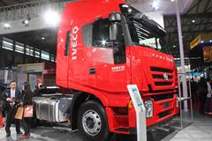 红岩 杰狮S100重卡 480马力 6X4 牵引车(红色版)(CQ4255HXG334) 红岩 杰狮S100重卡 480马力 6X4 牵引车(红色版)(CQ4255HXG334)