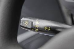 飞碟奥驰D1系列 112马力 4X2 4.2米单排栏板轻卡(FD1040D16Q4)