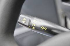 飞碟奥驰D1系列 112马力 4X2 4.2米单排栏板轻卡(FD1040D16Q4)