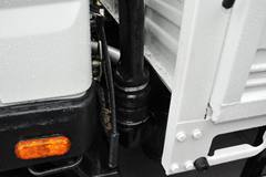 飞碟奥驰D1系列 112马力 4X2 4.2米单排栏板轻卡(FD1040D16Q4)