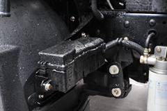 飞碟奥驰 D2系列 100马力 4.2米单排厢式轻卡(FD5040XXYD17K4-5)