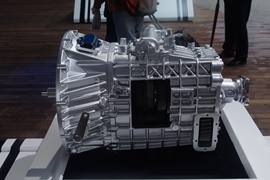 CA6TB(X)系列&nbsp;变速箱外观                                                图片