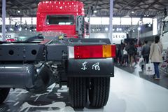 东风商用车 天龙重卡 340马力 6X2 牵引车(DFL4250A3)(代号D760)