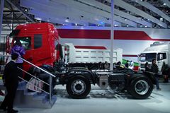 东风商用车 天龙重卡 340马力 6X2 牵引车(DFL4250A3)(代号D760)