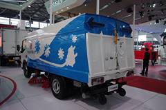 东风 凯普特 63马力 4X2 纯电动扫路车