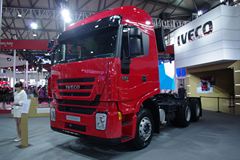 红岩 杰狮682重卡 340马力 6X4 牵引车(IVCEO出口版)(SC600G34T)