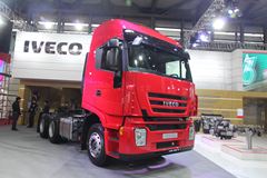 红岩 杰狮682重卡 340马力 6X4 牵引车(IVCEO出口版)(SC600G34T)
