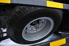 核动力&nbsp;自卸车底盘                                                图片