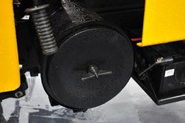 核动力&nbsp;自卸车底盘                                                图片